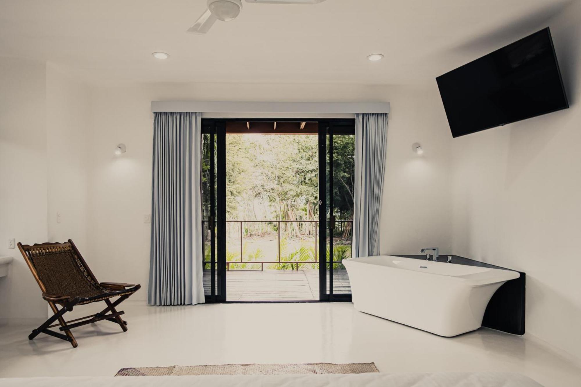 Royal Palm & Lagoon Club 5* Bacalar