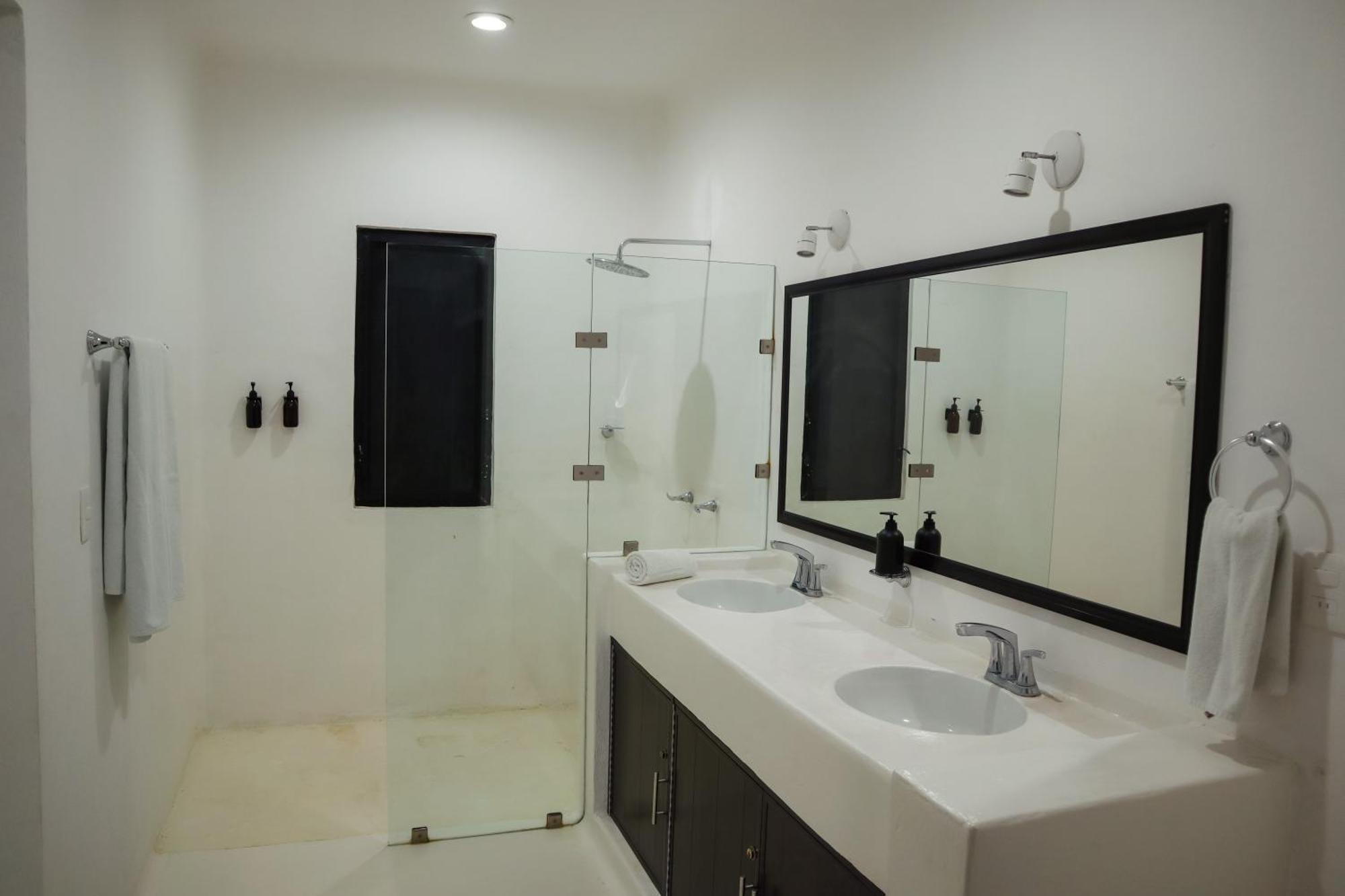 Royal Palm & Lagoon Club Hotel 5*